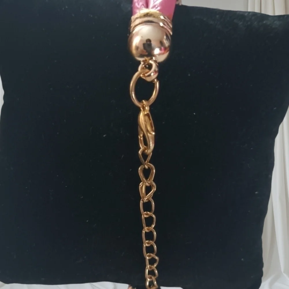 Pink Faux Leather Gold Tone Butterfly Y2K Bracelet - Picture 3 of 8